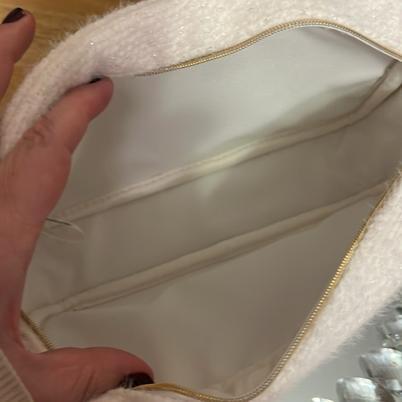 Chanel Pouch with Unbranded 47 inch Pearl Chain Attached - Picture 4 of 13